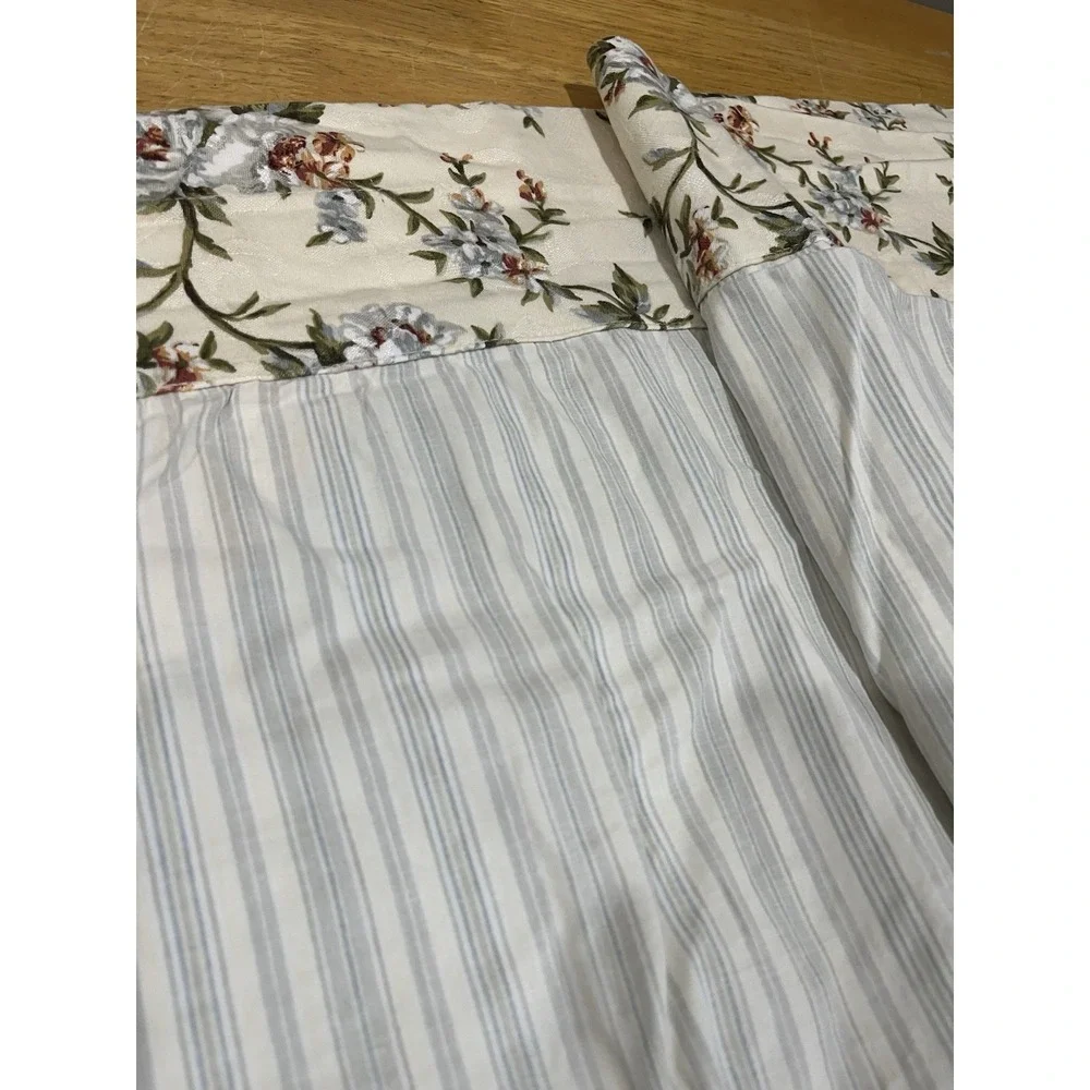 Waverley Garden Room Carolina Valance Scalloped‎ Double Layer Striped 70x18